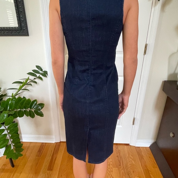 POLO RALPH LAUREN DENIM DRESS SIZE 2. SLEEVELESS WITH BACK ZIPPER. - Picture 3 of 4